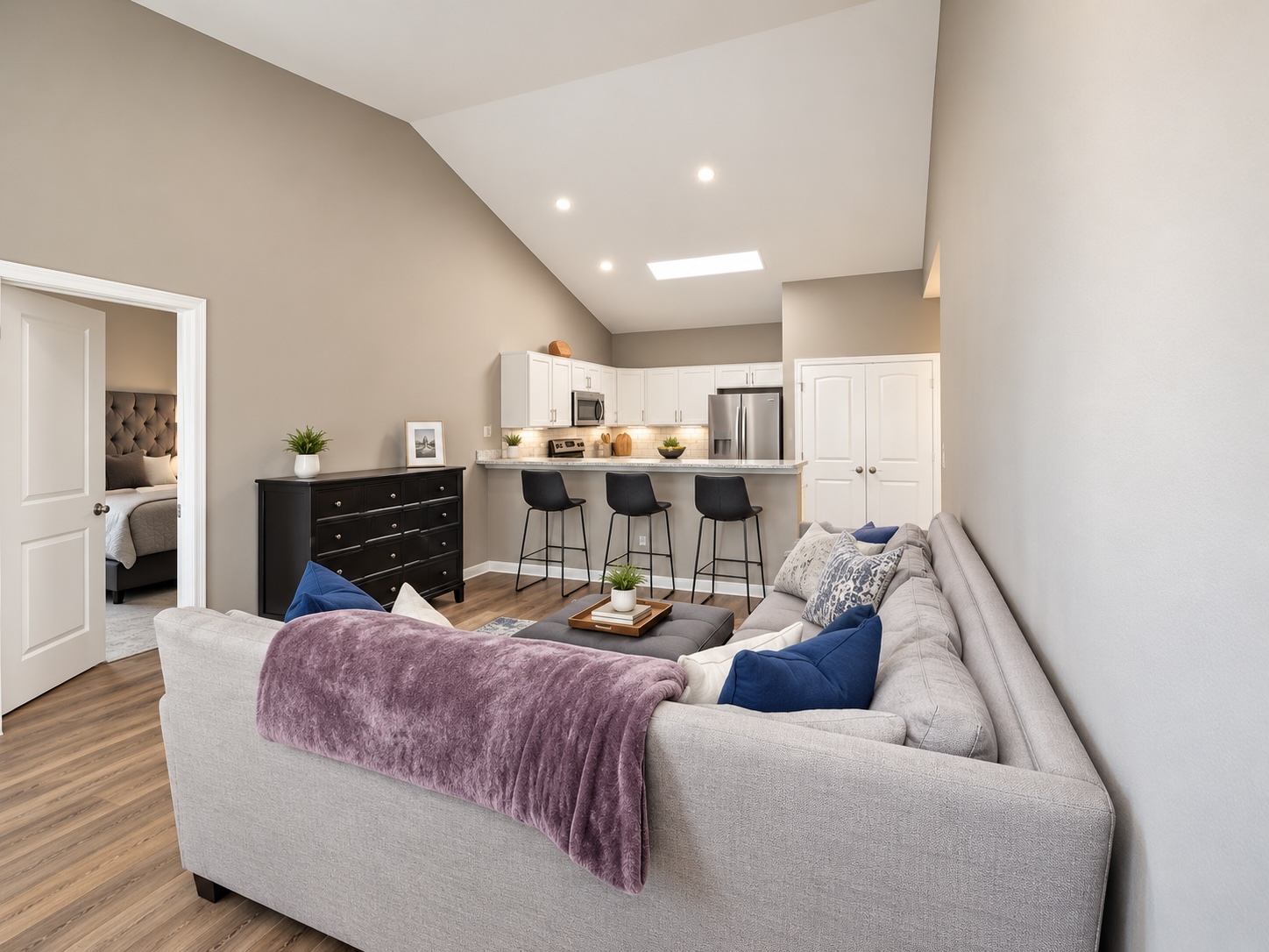 Open flow from living room to kitchen